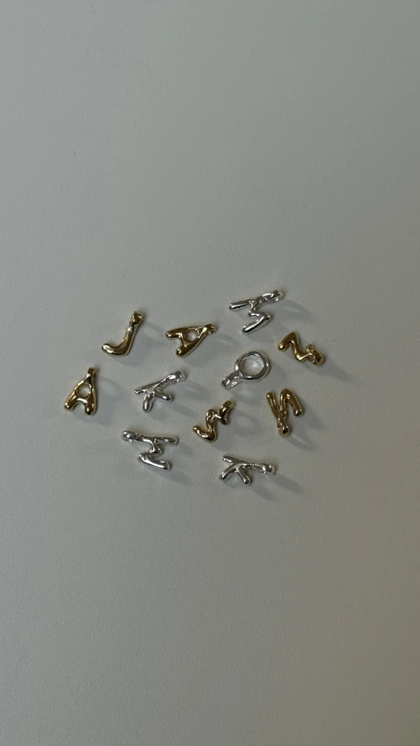 Zawieszka LITERKA SILVER Zawieszka LITERKA SILVER