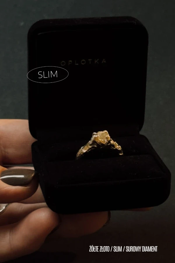 Personalizowany Pierścionek SUROWY DIAMENT
